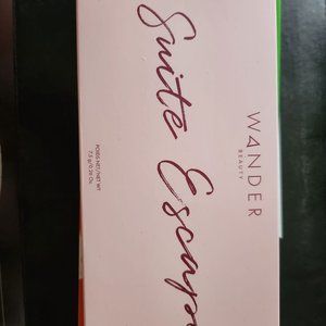 Wander Beauty Eyeshadow Palette - Suite Escape